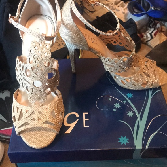 Shoes - Picture 2 of 2